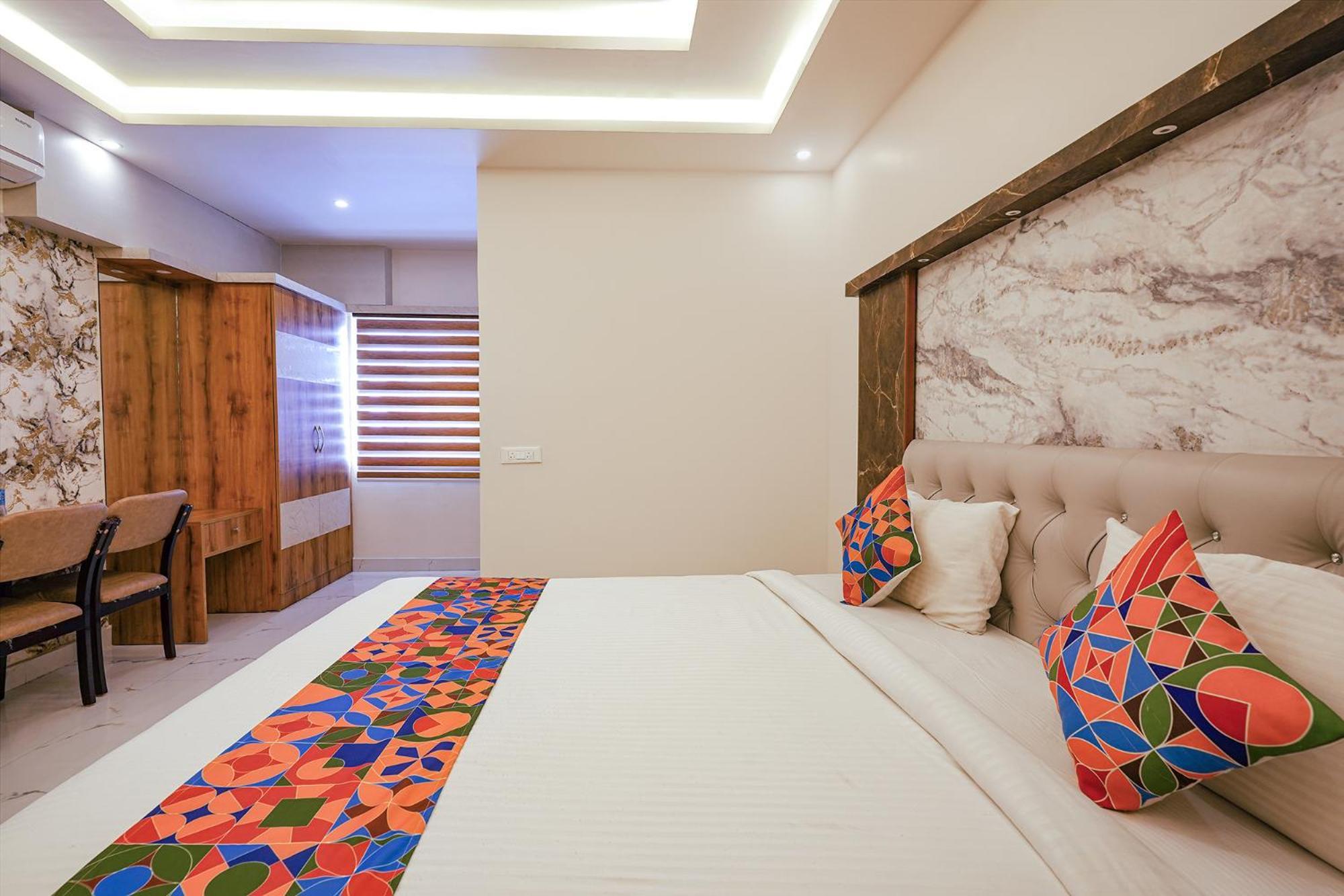 Fabhotel Prime Mayuri Residency Bangalore Exterior photo