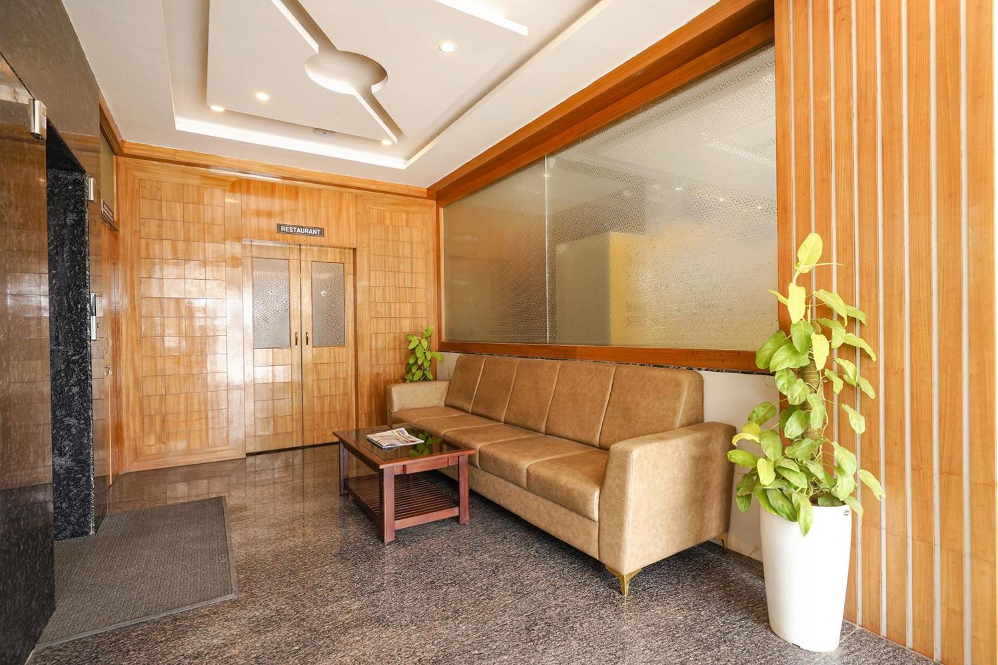 Fabhotel Prime Mayuri Residency Bangalore Exterior photo